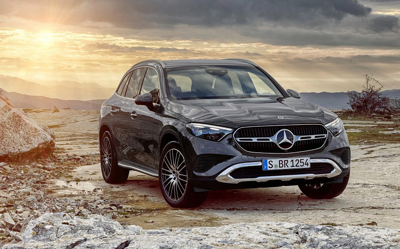 En yeni Mercedes-Benz GLC 2023 Rusya'ya geldi: 9 vitesli otomatik şanzıman, dört tekerlekten çekiş ve 2 yıl bayi garantisi - Dünyadan Güncel Teknoloji Haberleri