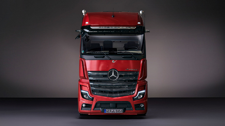 Rusya'da Mercedes-Benz Actros kamyonlarının satışları yeniden başladı - Dünyadan Güncel Teknoloji Haberleri